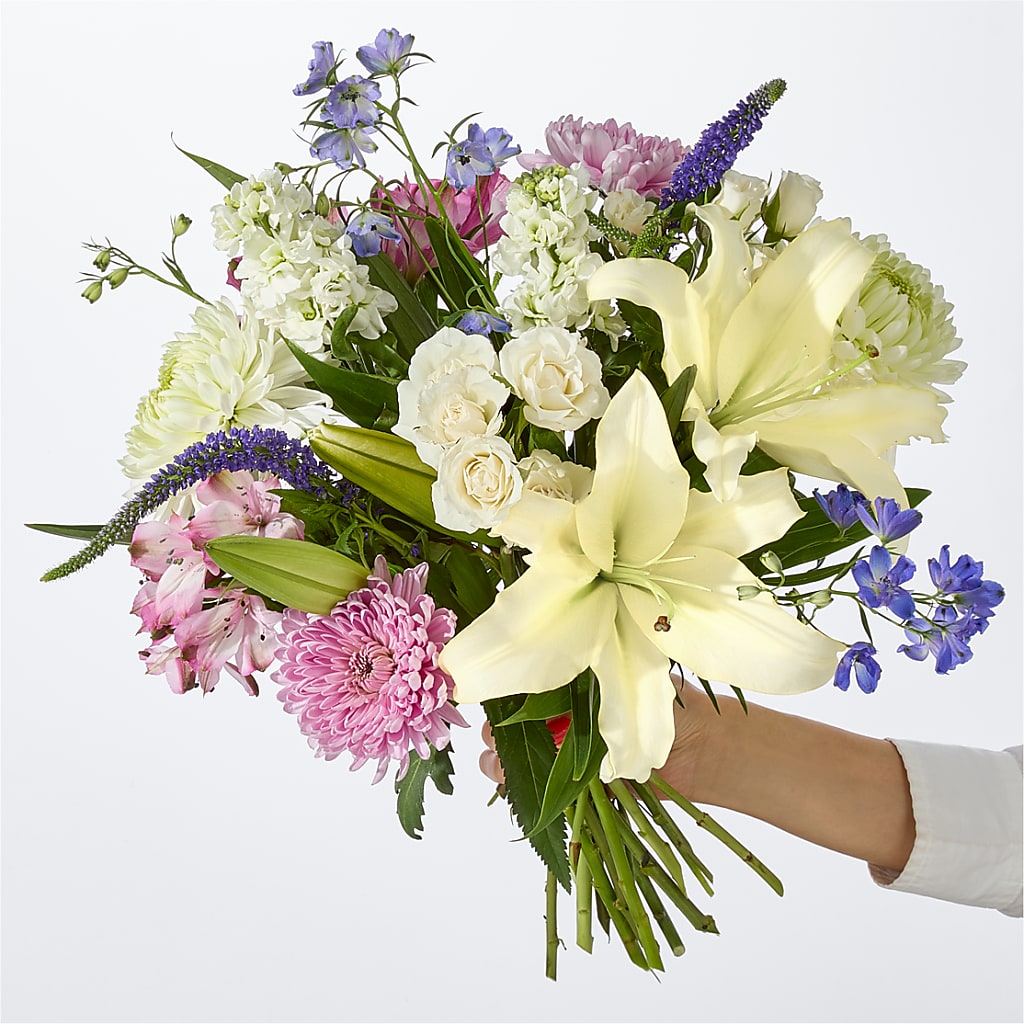 Winter Celebration Bouquet – Jewel, Itasca IL