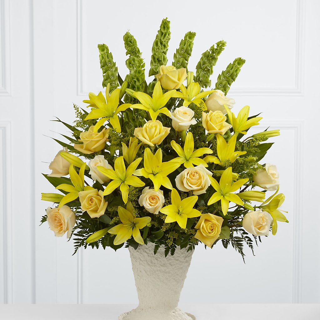 Golden Memories Arrangement – Jewel, Itasca IL
