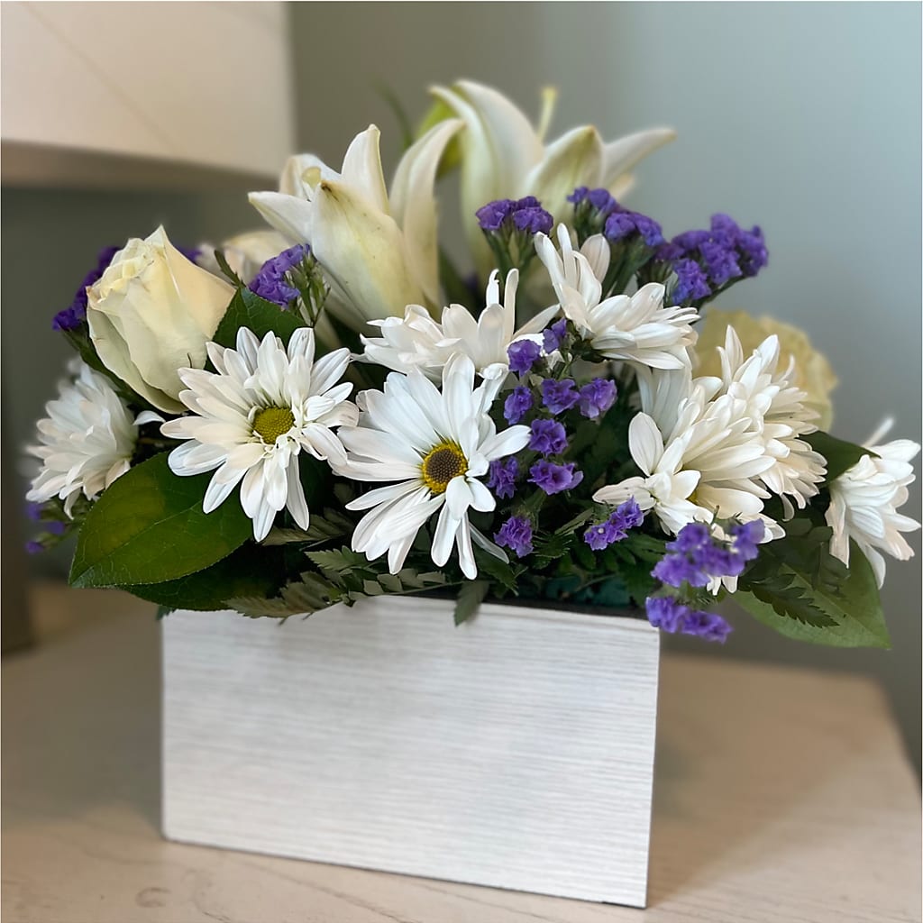 Beyond Blue Box Bouquet –  Jewel, Itasca IL