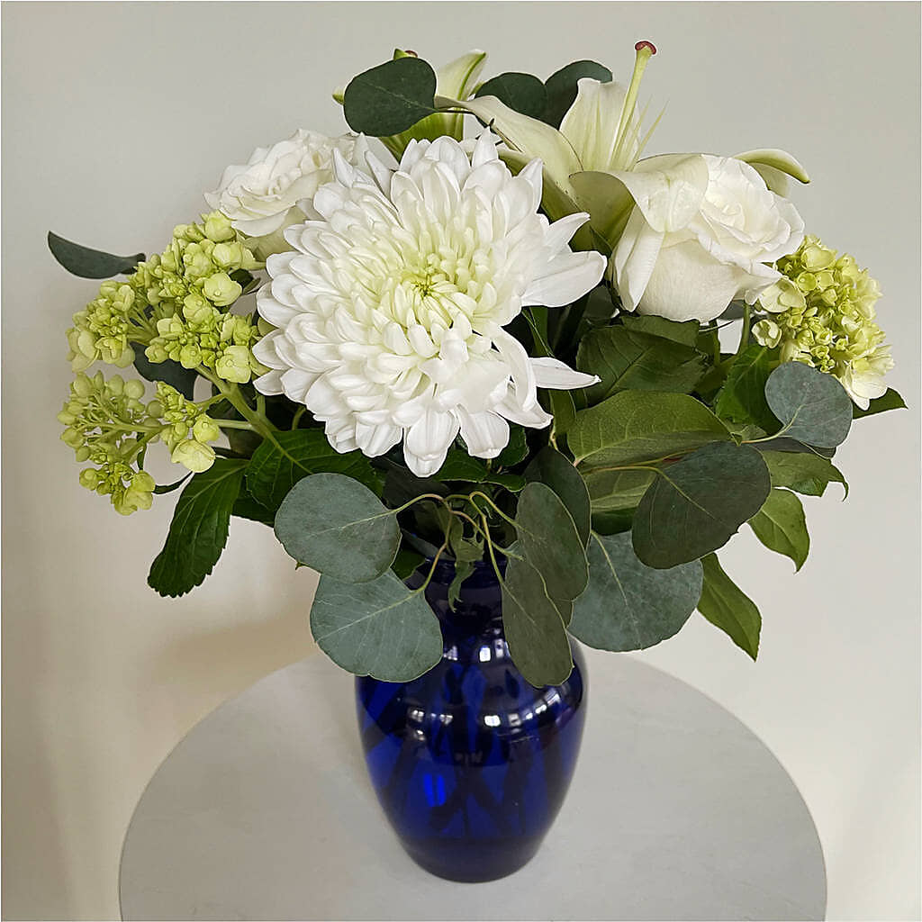 Snowy Dreams Bouquet –  Jewel, Itasca IL