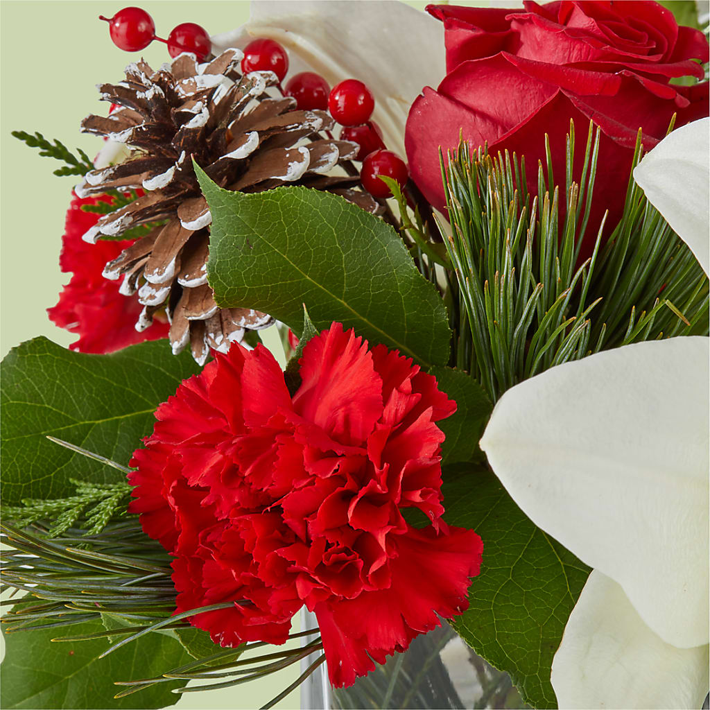 Glistening Icicles Bouquet –  Jewel, Itasca IL