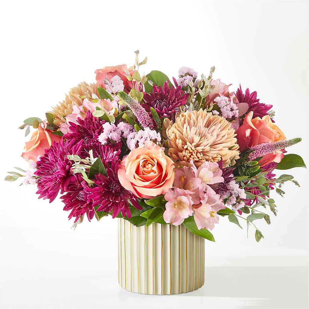 Berry Cobbler Bouquet with Ivory Vase –  Jewel, Itasca IL